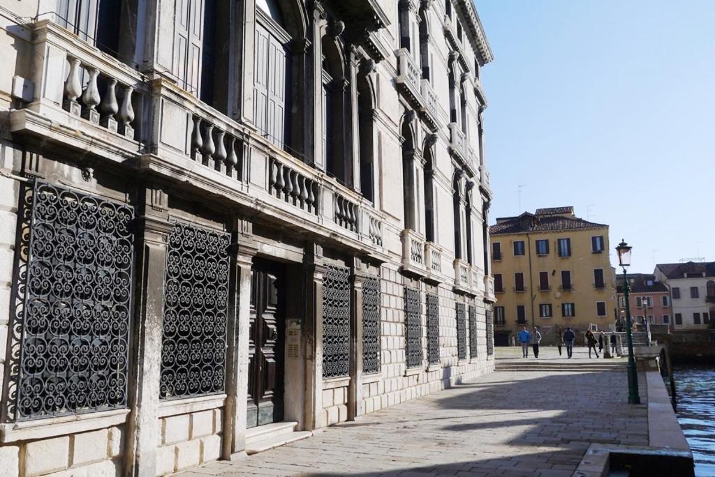 Appartamento In Palazzo Storico A Venezia Centro Exterior photo