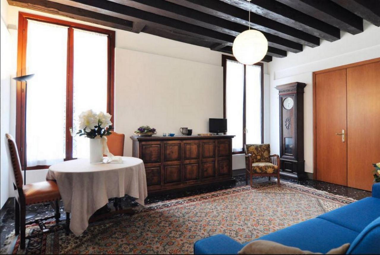 Appartamento In Palazzo Storico A Venezia Centro Exterior photo